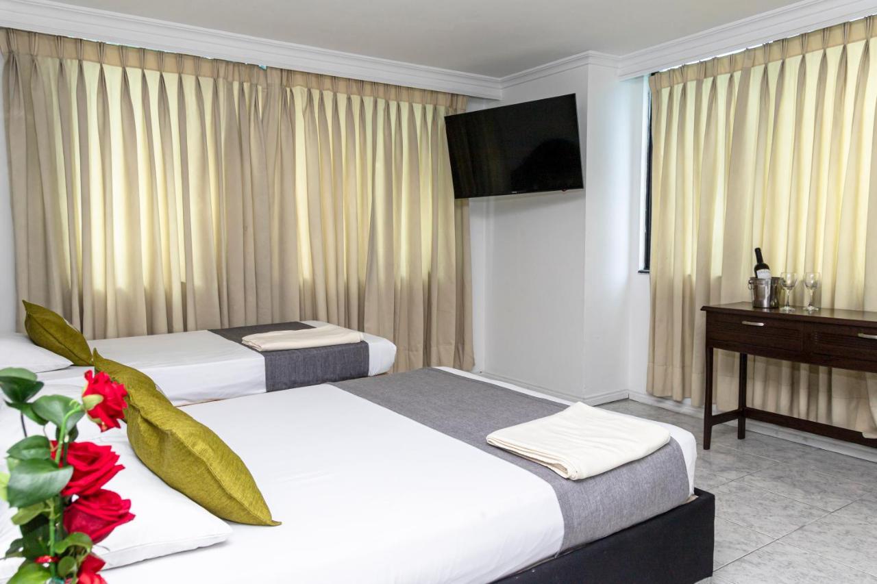 Hotel Windsor Plaza - Downtown Cali Esterno foto