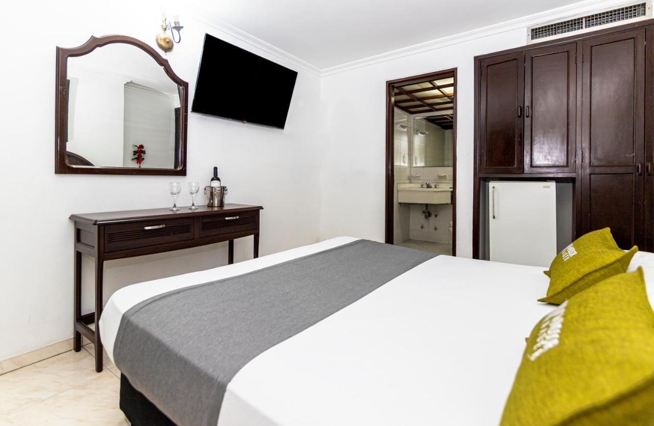 Hotel Windsor Plaza - Downtown Cali Esterno foto
