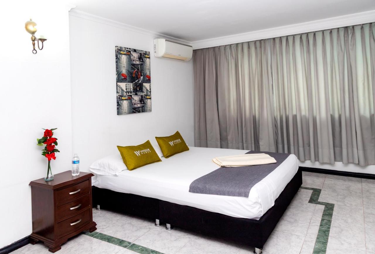 Hotel Windsor Plaza - Downtown Cali Esterno foto