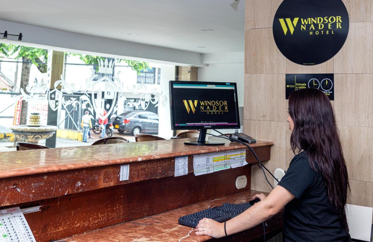 Hotel Windsor Plaza - Downtown Cali Esterno foto