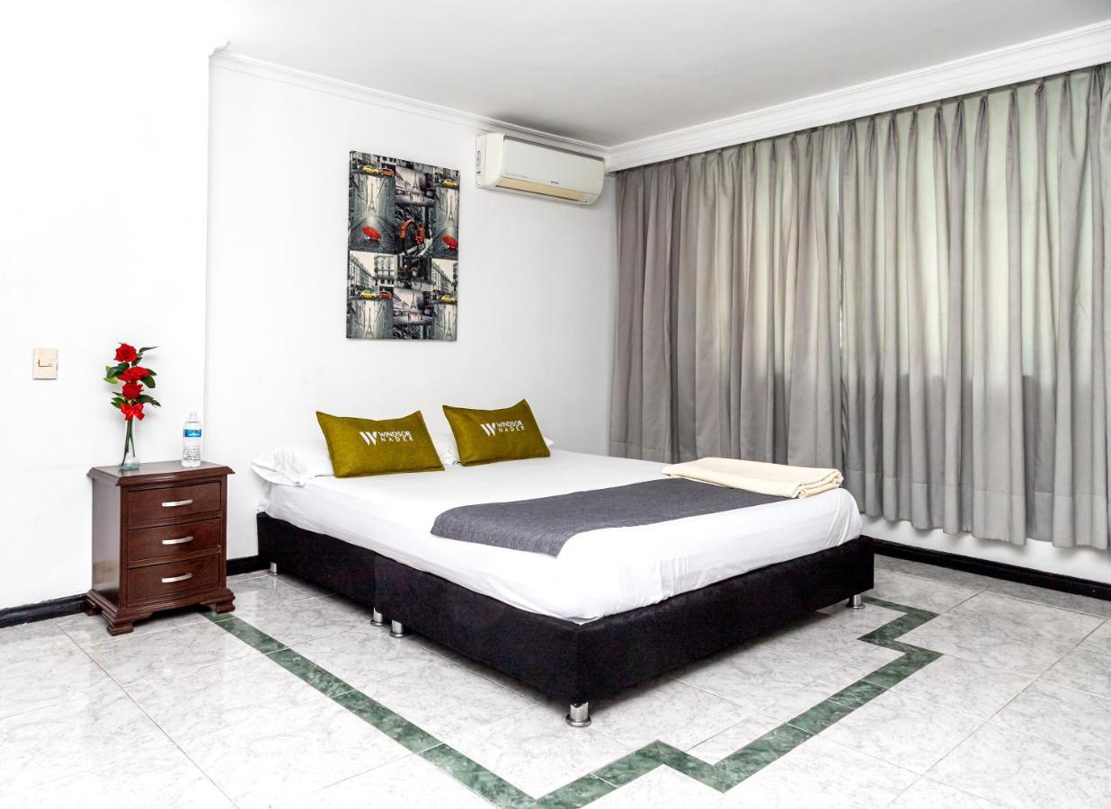 Hotel Windsor Plaza - Downtown Cali Esterno foto