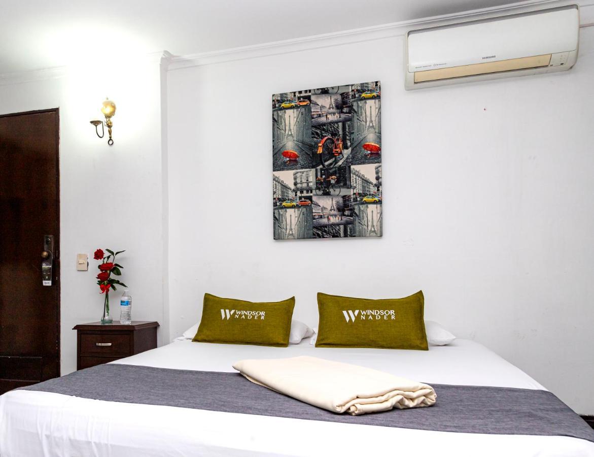 Hotel Windsor Plaza - Downtown Cali Esterno foto